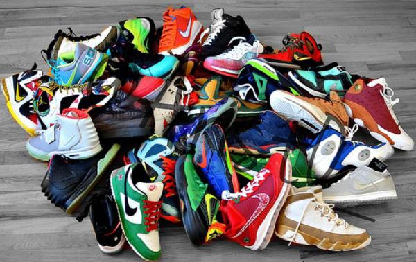 Stort udvalg af mange forskellige sko
